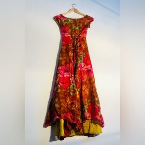 VTG Masone Floral Coset Back Dress